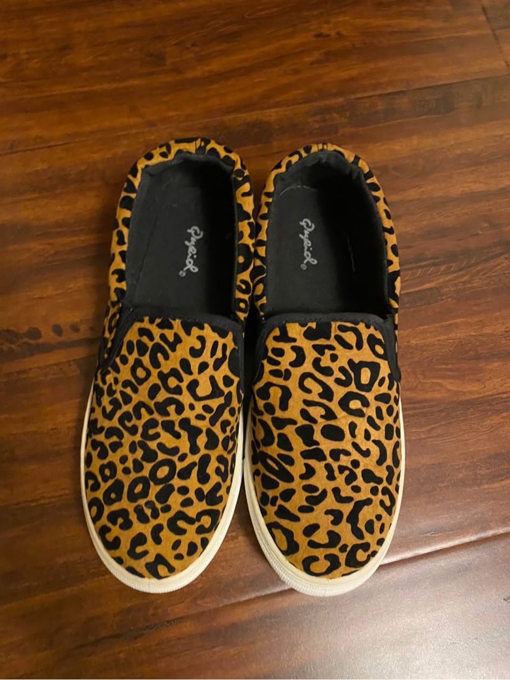 Women’s Leopard Print Slip-On Shoes - Brown/Black